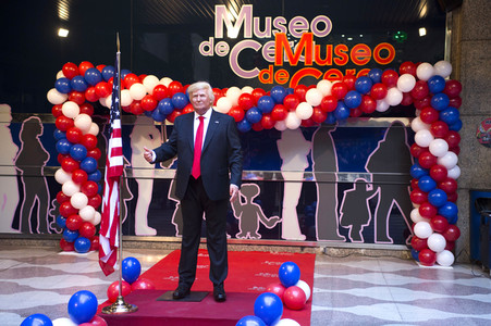 Enthülung der Donald Trump Wachsfigur in Madrid