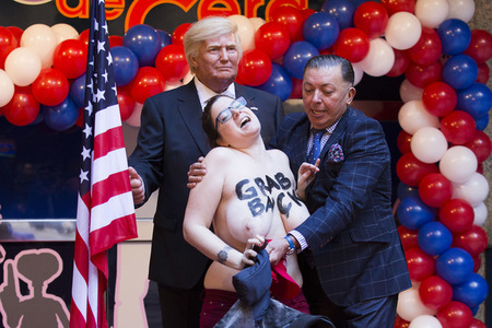 Enthülung der Donald Trump Wachsfigur in Madrid