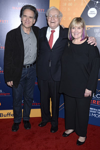 Doku-Premiere 'Becoming Warren Buffett' in New York
