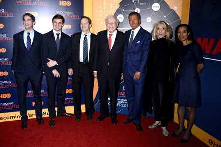 Doku-Premiere 'Becoming Warren Buffett' in New York