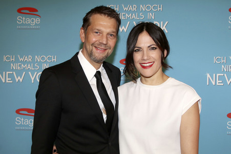 Musicalpremiere 'Ich war noch niemals in New York' in Hamburg