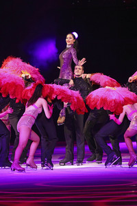 Eisrevue-Premiere 'Holiday on Ice - Time' in Köln