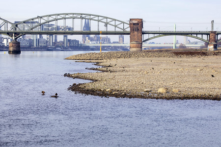Symbolfoto Niedrigwasser