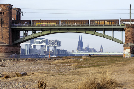 Symbolfoto Niedrigwasser