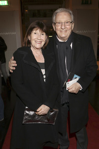 Premiere des Theaterstücks 'Ganzkörpereinsatz' in Hamburg
