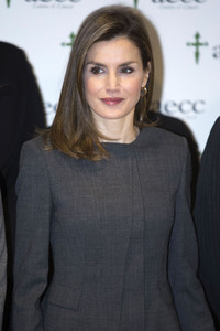 Königin Letizia besucht das AECC Forum in Madrid