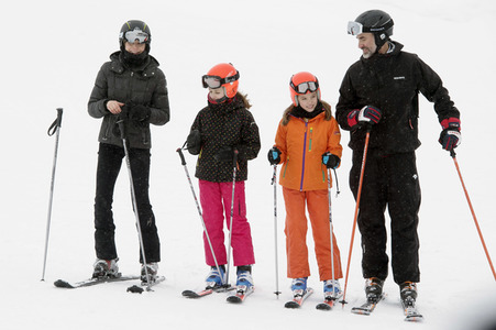 Die spanischen Royals beim Skifahren in Astún