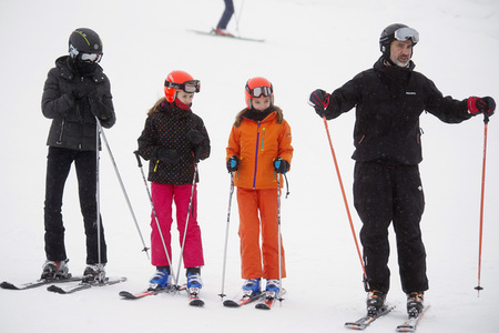Die spanischen Royals beim Skifahren in Astún