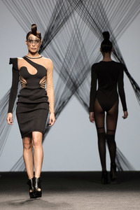 Maya Hansen Fashion Show auf der Mercedes-Benz Fashion Week Madrid AW 2017