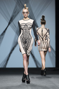 Maya Hansen Fashion Show auf der Mercedes-Benz Fashion Week Madrid AW 2017