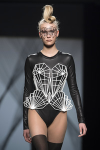 Maya Hansen Fashion Show auf der Mercedes-Benz Fashion Week Madrid AW 2017