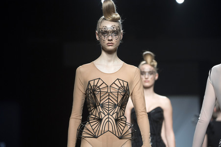 Maya Hansen Fashion Show auf der Mercedes-Benz Fashion Week Madrid AW 2017