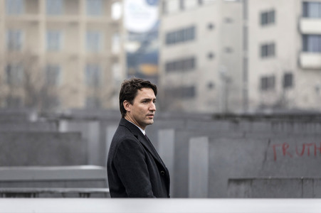 Justin Trudeau beim Holocaust-Mahnmal in Berlin