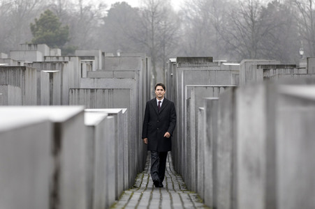 Justin Trudeau beim Holocaust-Mahnmal in Berlin