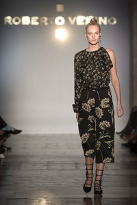Roberto Verino Fashion Show auf der Mercedes-Benz Fashion Week Madrid AW 2017