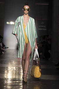 Roberto Verino Fashion Show auf der Mercedes-Benz Fashion Week Madrid AW 2017