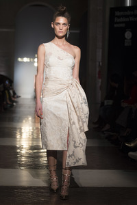Roberto Verino Fashion Show auf der Mercedes-Benz Fashion Week Madrid AW 2017