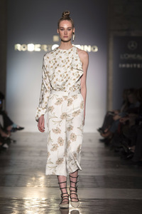 Roberto Verino Fashion Show auf der Mercedes-Benz Fashion Week Madrid AW 2017