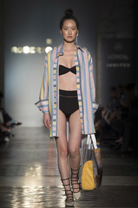 Roberto Verino Fashion Show auf der Mercedes-Benz Fashion Week Madrid AW 2017