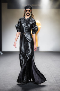 Ana Locking Fashion Show auf der Mercedes-Benz Fashion Week Madrid AW 2017