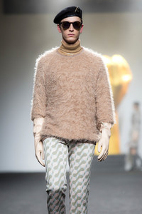 Ana Locking Fashion Show auf der Mercedes-Benz Fashion Week Madrid AW 2017