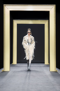 Miguel Marinero Fashion Show auf der Mercedes-Benz Fashion Week Madrid AW 2017