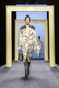Miguel Marinero Fashion Show auf der Mercedes-Benz Fashion Week Madrid AW 2017