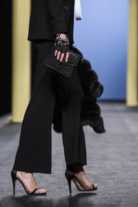 Miguel Marinero Fashion Show auf der Mercedes-Benz Fashion Week Madrid AW 2017