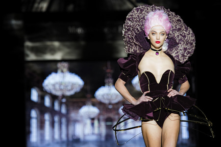 Andrés Sardá Fashion Show auf der Mercedes-Benz Fashion Week Madrid AW 2017