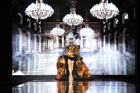 Andrés Sardá Fashion Show auf der Mercedes-Benz Fashion Week Madrid AW 2017