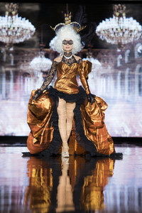 Andrés Sardá Fashion Show auf der Mercedes-Benz Fashion Week Madrid AW 2017
