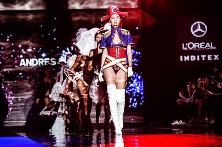 Andrés Sardá Fashion Show auf der Mercedes-Benz Fashion Week Madrid AW 2017