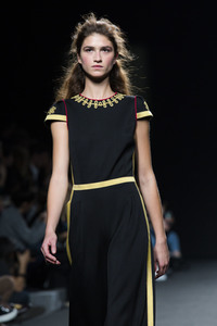 Teresa Helbig Fashion Show auf der Mercedes-Benz Fashion Week Madrid AW 2017