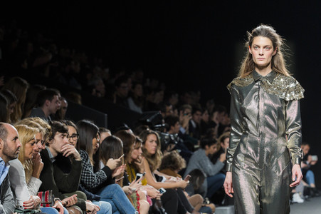 Teresa Helbig Fashion Show auf der Mercedes-Benz Fashion Week Madrid AW 2017