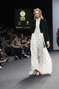 Teresa Helbig Fashion Show auf der Mercedes-Benz Fashion Week Madrid AW 2017