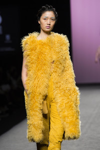 Marcos Luengo Fashion Show auf der Mercedes-Benz Fashion Week Madrid AW 2017