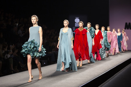 Marcos Luengo Fashion Show auf der Mercedes-Benz Fashion Week Madrid AW 2017