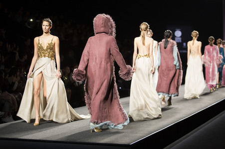 Marcos Luengo Fashion Show auf der Mercedes-Benz Fashion Week Madrid AW 2017