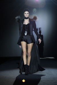 Malne Fashion Show auf der Mercedes-Benz Fashion Week Madrid AW 2017