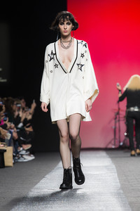 Juana Martin Fashion Show auf der Mercedes-Benz Fashion Week Madrid AW 2017