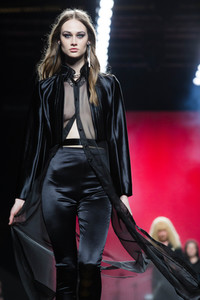 Juana Martin Fashion Show auf der Mercedes-Benz Fashion Week Madrid AW 2017
