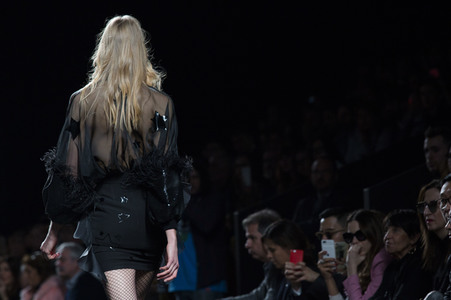 Juana Martin Fashion Show auf der Mercedes-Benz Fashion Week Madrid AW 2017