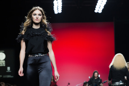 Juana Martin Fashion Show auf der Mercedes-Benz Fashion Week Madrid AW 2017