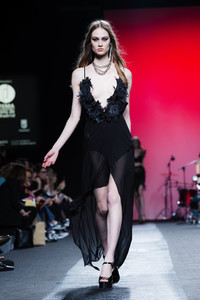 Juana Martin Fashion Show auf der Mercedes-Benz Fashion Week Madrid AW 2017