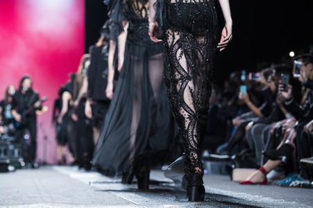 Juana Martin Fashion Show auf der Mercedes-Benz Fashion Week Madrid AW 2017