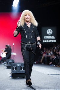 Juana Martin Fashion Show auf der Mercedes-Benz Fashion Week Madrid AW 2017