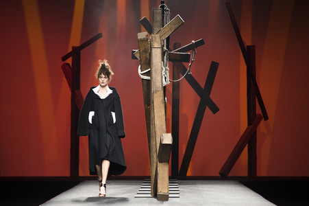 Ulises Mérida Fashion Show auf der Mercedes-Benz Fashion Week Madrid AW 2017