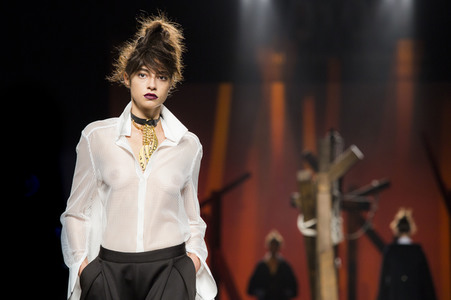 Ulises Mérida Fashion Show auf der Mercedes-Benz Fashion Week Madrid AW 2017