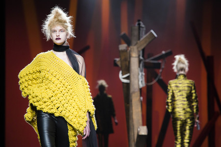 Ulises Mérida Fashion Show auf der Mercedes-Benz Fashion Week Madrid AW 2017