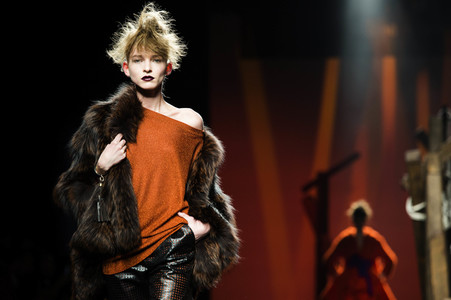 Ulises Mérida Fashion Show auf der Mercedes-Benz Fashion Week Madrid AW 2017